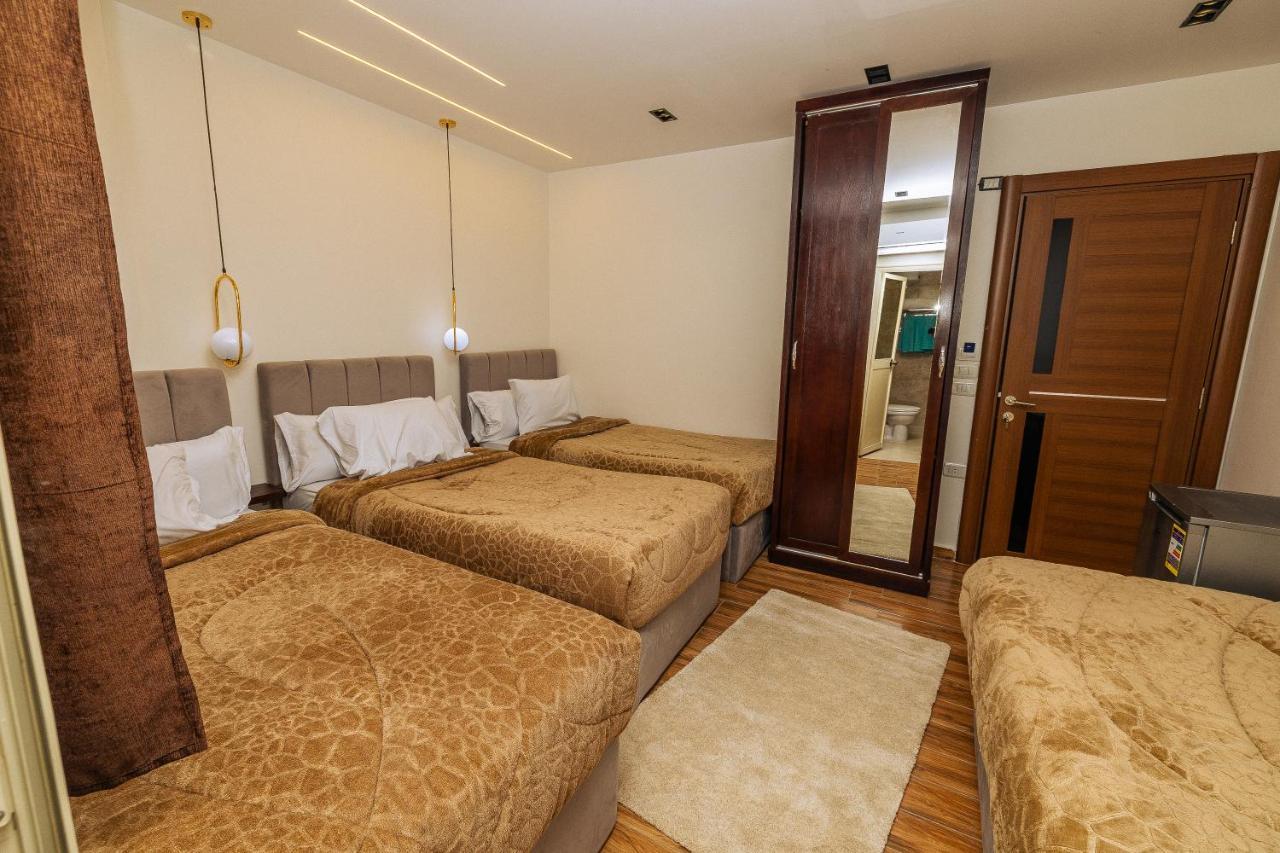 White Pyramids Inn Nazlet el Simman Exterior photo