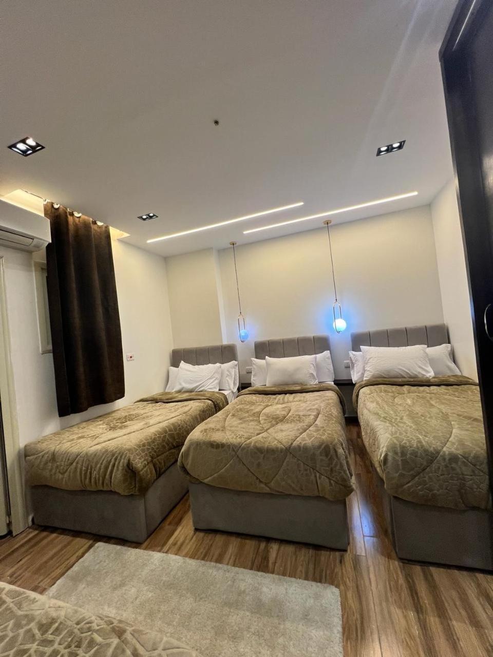 White Pyramids Inn Nazlet el Simman Exterior photo