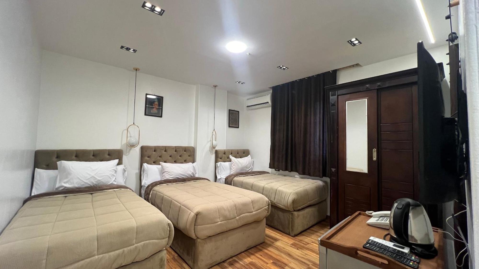 White Pyramids Inn Nazlet el Simman Exterior photo
