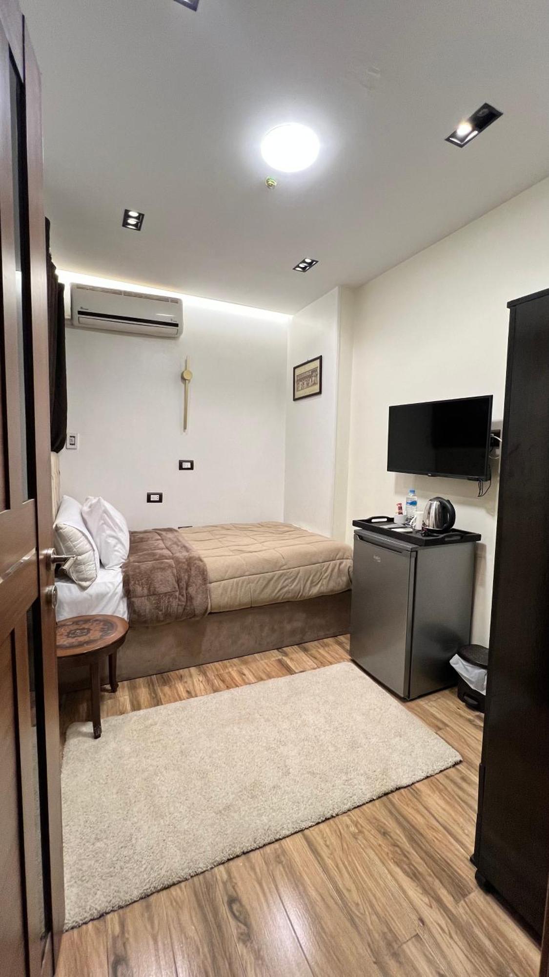 White Pyramids Inn Nazlet el Simman Exterior photo