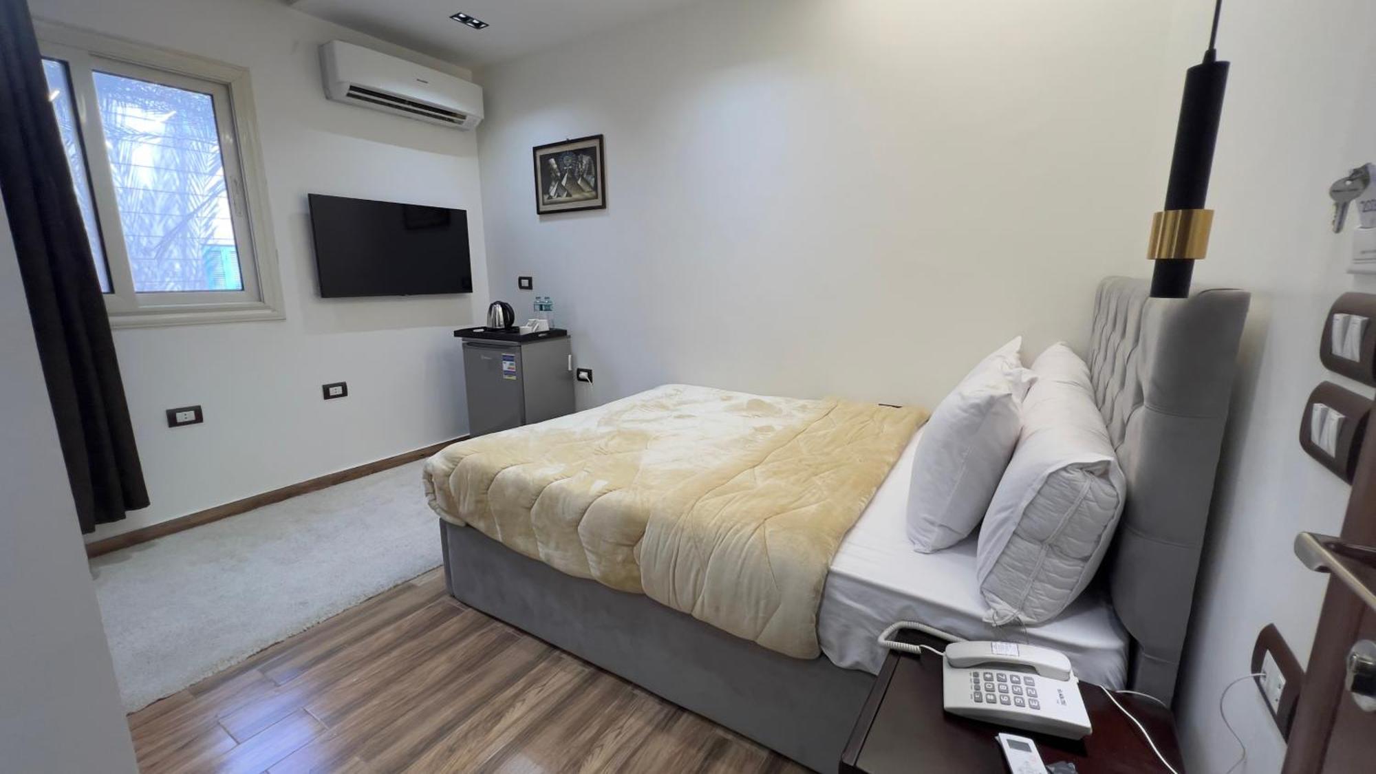 White Pyramids Inn Nazlet el Simman Exterior photo